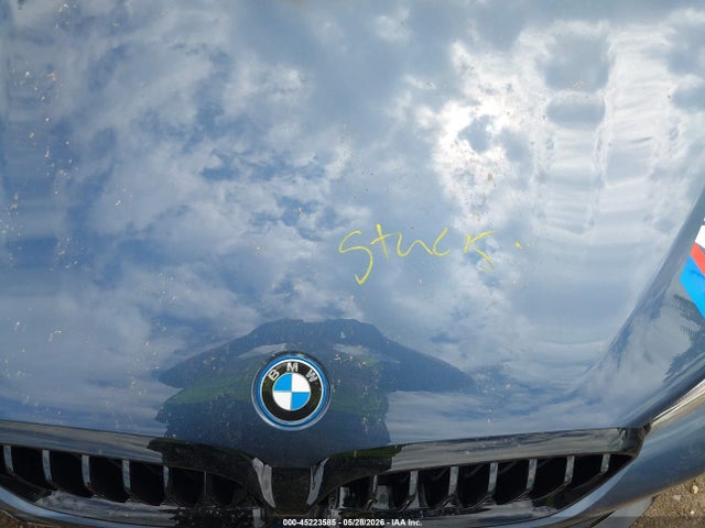 45223585 :رقم المزاد ، WBA13AG09PCM09854 vin ، 2023 Bmw 530e مزاد بيع