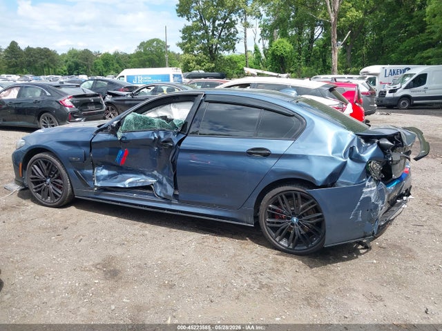 45223585 :رقم المزاد ، WBA13AG09PCM09854 vin ، 2023 Bmw 530e مزاد بيع