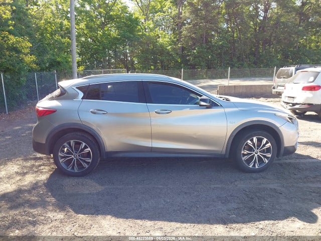 2018 Infiniti Qx30 Luxury მანქანა იყიდება აუქციონზე, vin: SJKCH5CR0JA059734, აუქციონის ნომერი: 45223589