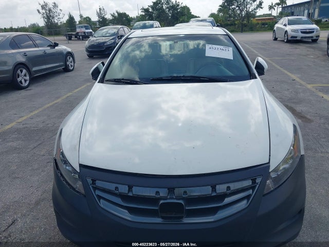 45223623 :رقم المزاد ، 1HGCS1B89BA012534 vin ، 2011 Honda Accord 2.4 Ex-l مزاد بيع