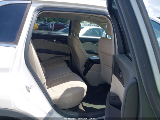 Продаж на аукціоні авто 2016 Lincoln Mkx Reserve, vin: 2LMTJ6LR8GBL33577, номер лоту: 45223637