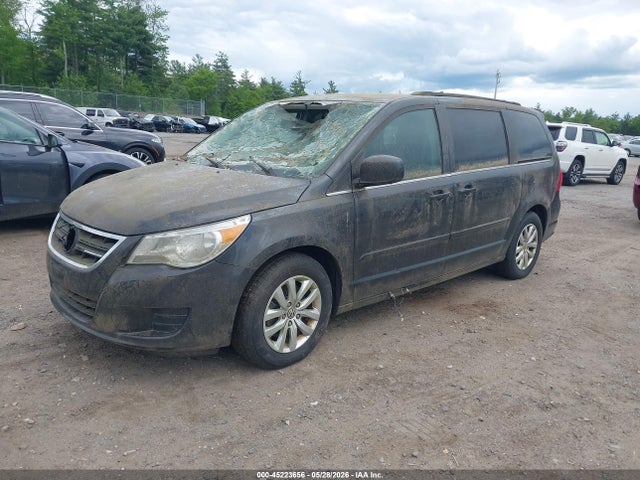 45223656 :رقم المزاد ، 2C4RVABG8CR391756 vin ، 2012 Volkswagen Routan Se مزاد بيع