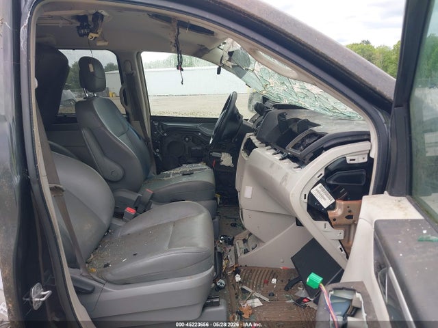 45223656 :رقم المزاد ، 2C4RVABG8CR391756 vin ، 2012 Volkswagen Routan Se مزاد بيع