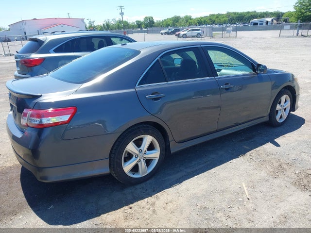 2011 Toyota Camry Se მანქანა იყიდება აუქციონზე, vin: 4T1BF3EK5BU639145, აუქციონის ნომერი: 45223657