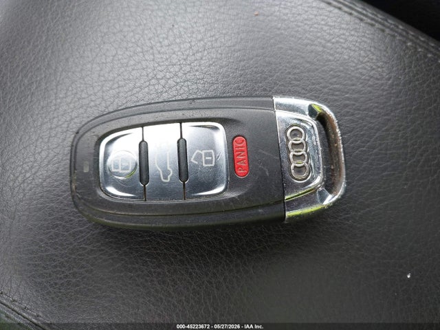 2014 Audi Q5 2.0t Premium მანქანა იყიდება აუქციონზე, vin: WA1LFAFP2EA081567, აუქციონის ნომერი: 45223672