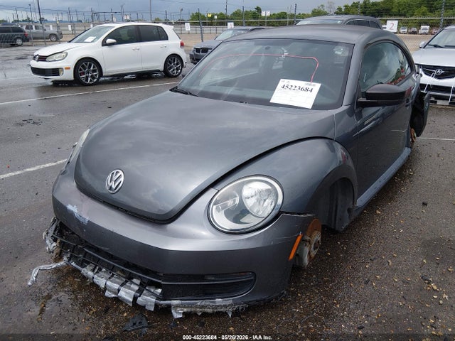 Volkswagen Beetle 2.5l Entry 2014 3VWFP7AT8EM625206 Image 2