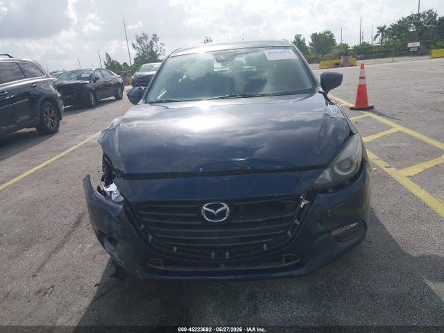 Продаж на аукціоні авто 2018 Mazda Mazda3 Sport, vin: 3MZBN1U76JM169247, номер лоту: 45223692