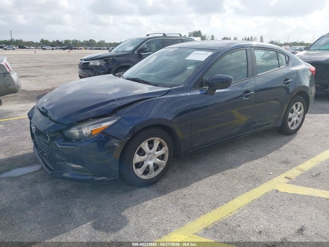 Продаж на аукціоні авто 2018 Mazda Mazda3 Sport, vin: 3MZBN1U76JM169247, номер лоту: 45223692