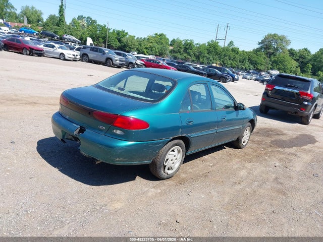 1998 Ford Escort Se მანქანა იყიდება აუქციონზე, vin: 1FAFP13P5WW164733, აუქციონის ნომერი: 45223705