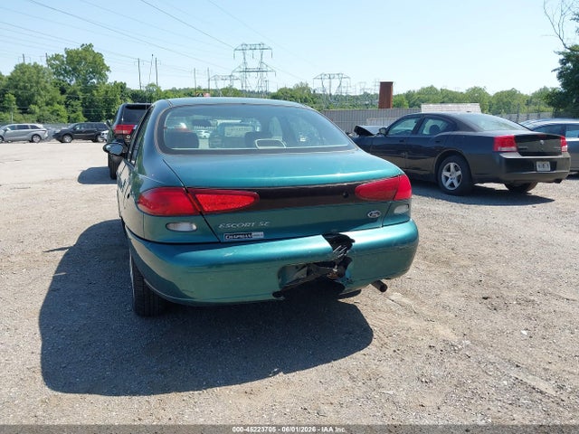 1998 Ford Escort Se მანქანა იყიდება აუქციონზე, vin: 1FAFP13P5WW164733, აუქციონის ნომერი: 45223705