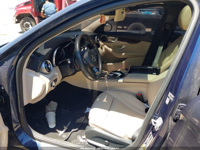 45223725 :رقم المزاد ، 55SWF4JB8FU050332 vin ، 2015 Mercedes-benz C 300 مزاد بيع