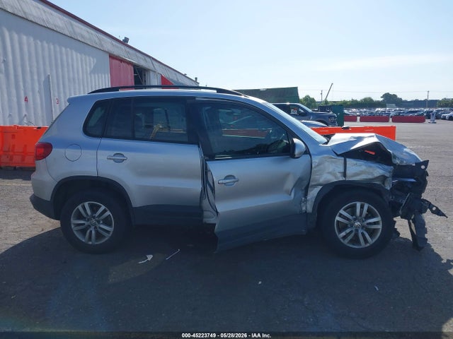 WVGBV7AX0HK024910 Volkswagen Tiguan 2.0t/2.0t S
