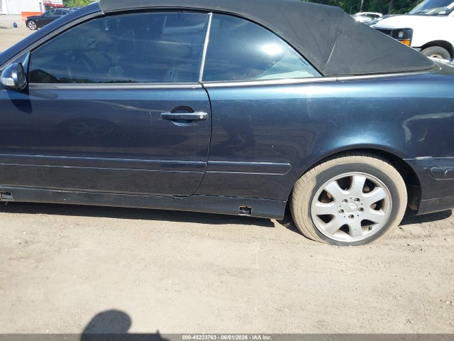45223763 :رقم المزاد ، WDBLK65G41T062905 vin ، 2001 Mercedes-benz Clk 320 مزاد بيع