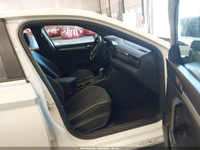 3VWBX7BU1SM035141 Volkswagen Jetta 1.5t Sport