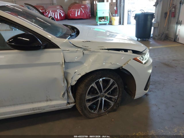 3VWBX7BU1SM035141 Volkswagen Jetta 1.5t Sport