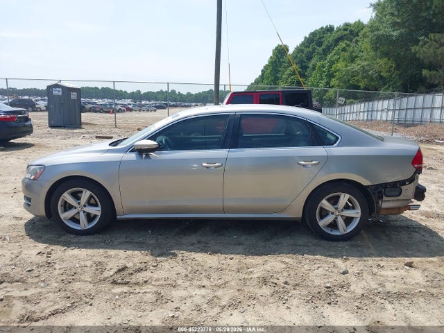 Продажа на аукционе авто 2012 Volkswagen Passat 2.5l Se, vin: 1VWBP7A33CC015890, номер лота: 45223778