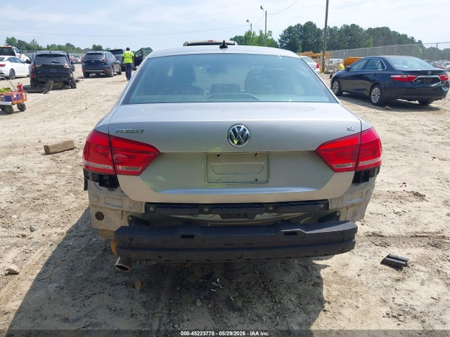 45223778 :رقم المزاد ، 1VWBP7A33CC015890 vin ، 2012 Volkswagen Passat 2.5l Se مزاد بيع