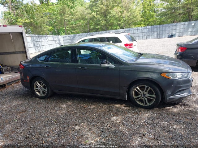 45223779 :رقم المزاد ، 3FA6P0HD3JR199694 vin ، 2018 Ford Fusion Se مزاد بيع