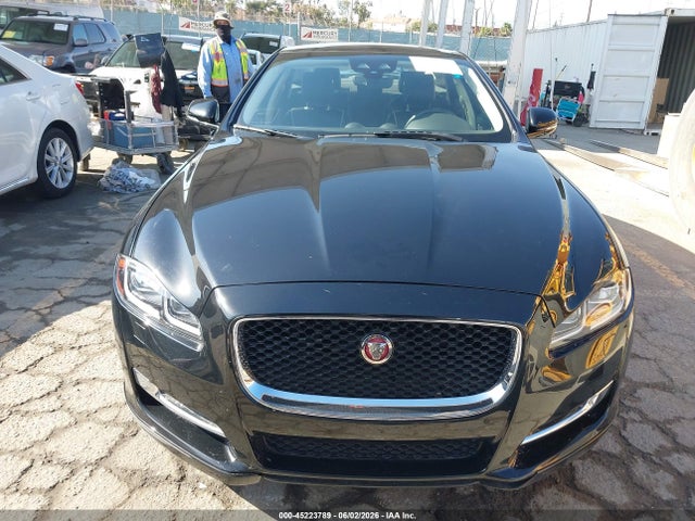 SAJWA1C76K8W21478 Jaguar Xj R-sport