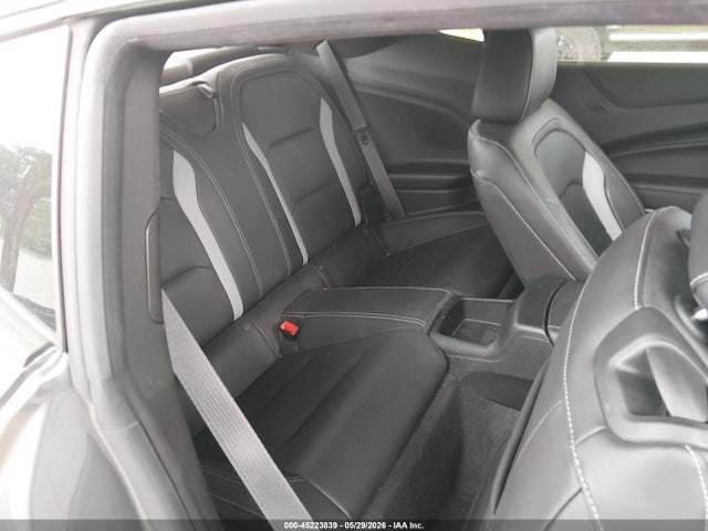 1G1FD1RS3M0135979 Chevrolet Camaro Rwd 2lt