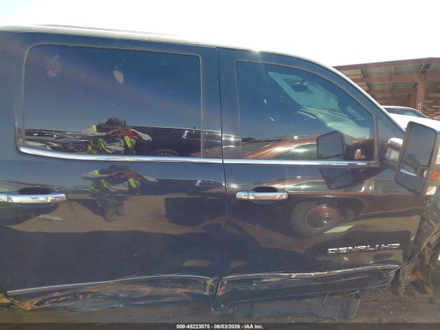GMC Sierra 2500hd Denali 2015 1GT120E87FF569690 Image 13