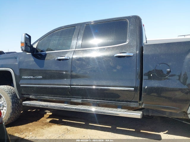 2015 Gmc Sierra 2500hd Denali მანქანა იყიდება აუქციონზე, vin: 1GT120E87FF569690, აუქციონის ნომერი: 45223875