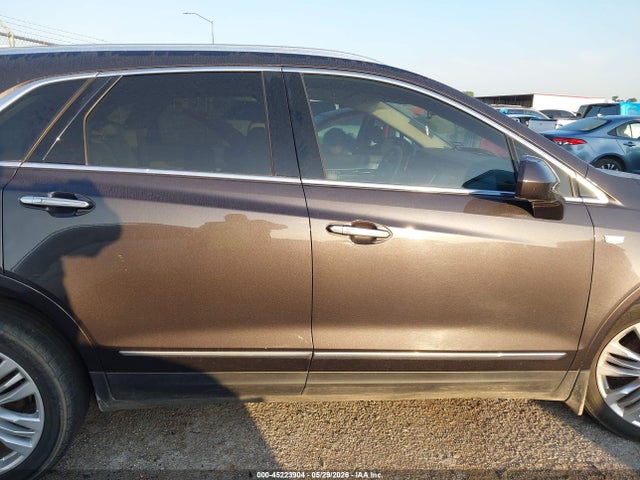 45223904 :رقم المزاد ، 1GYKNERS7HZ221169 vin ، 2017 Cadillac Xt5 Premium Luxury مزاد بيع