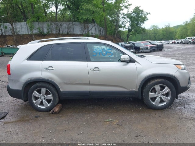 2013 Kia Sorento Ex V6 მანქანა იყიდება აუქციონზე, vin: 5XYKUDA2XDG361658, აუქციონის ნომერი: 45223905