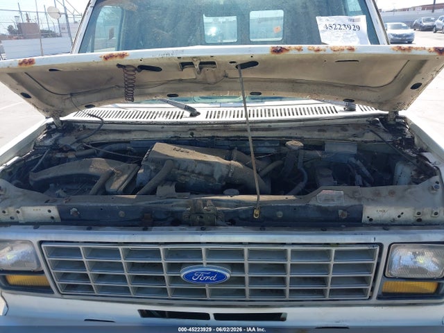 45223929 :رقم المزاد ، 1FTDE14N2KHC44655 vin ، 1989 Ford Econoline E150 Van مزاد بيع