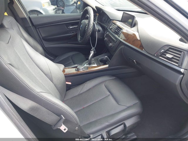 BMW 320i 2015 WBA3B1G50FNT06199 Image 5