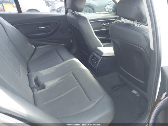 BMW 320i 2015 WBA3B1G50FNT06199 Image 8