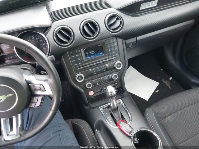 1FATP8EM2G5318210 Ford Mustang V6