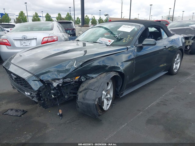 Ford Mustang V6 2016 1FATP8EM2G5318210 Image 2