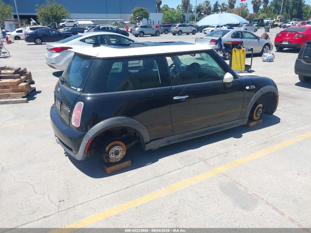 2004 Mini Cooper S მანქანა იყიდება აუქციონზე, vin: WMWRE33434TD79265, აუქციონის ნომერი: 45223988