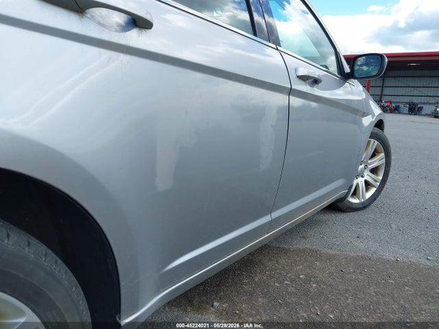 Aukcja sprzedaży 2013 Chrysler 200 Touring, vin: 1C3CCBBB4DN573558, numer aukcji: 45224021