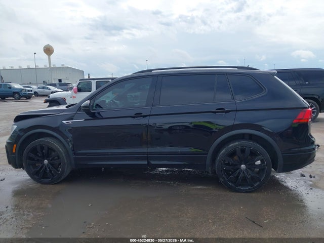3VV3B7AX8LM152607 Volkswagen Tiguan 2.0t Se/2.0t Se R-line Black/2.0t Sel
