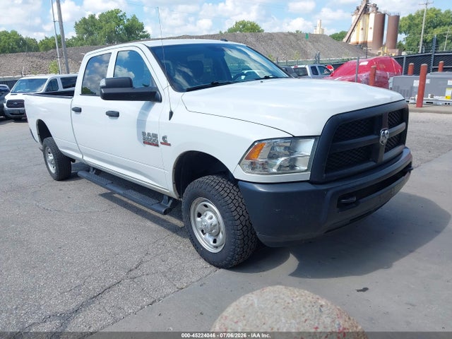 RAM 2500 Tradesman 4x4 8' Box 2018 3C6UR5HL7JG306670 головне зображення
