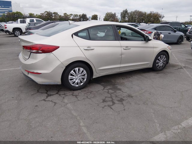 45224079 :رقم المزاد ، 5NPD74LF5HH150429 vin ، 2017 Hyundai Elantra Se مزاد بيع