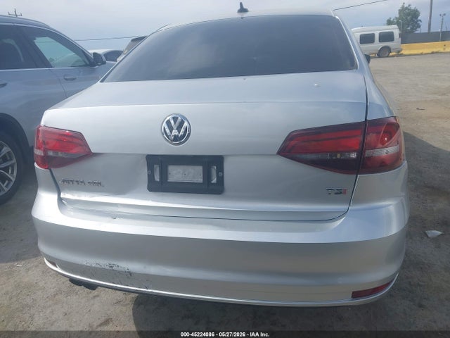 3VWL17AJ1GM367195 Volkswagen Jetta 1.8t Sel