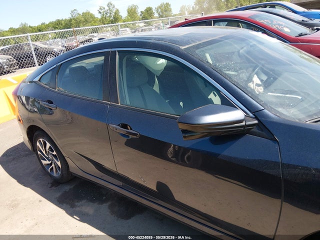Aukcja sprzedaży 2017 Honda Civic Ex, vin: 19XFC2F75HE078813, numer aukcji: 45224089
