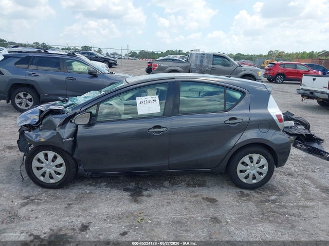 Продажа на аукционе авто 2014 Toyota Prius C One, vin: JTDKDTB31E1059422, номер лота: 45224128