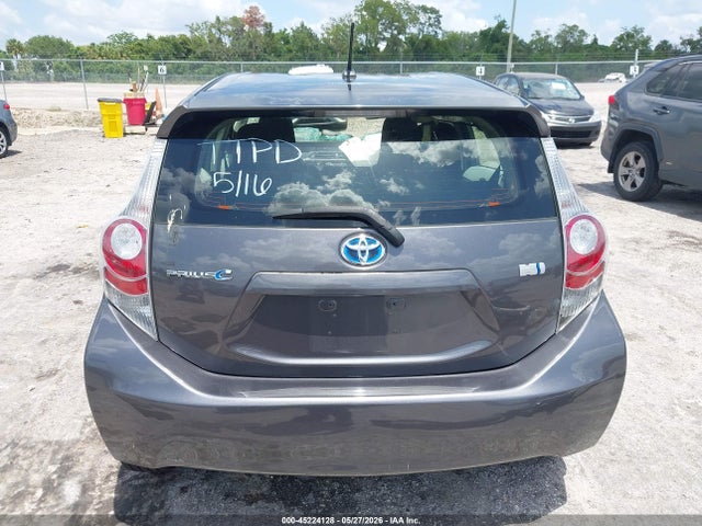 Продажа на аукционе авто 2014 Toyota Prius C One, vin: JTDKDTB31E1059422, номер лота: 45224128