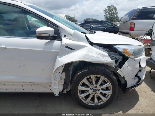2017 Ford Escape Titanium მანქანა იყიდება აუქციონზე, vin: 1FMCU9J9XHUC26386, აუქციონის ნომერი: 45224159