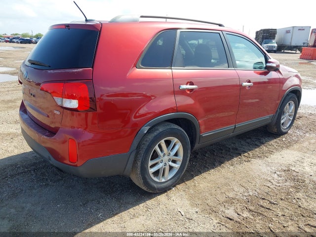 Продажа на аукционе авто 2015 Kia Sorento Lx, vin: 5XYKT4A62FG579554, номер лота: 45224186