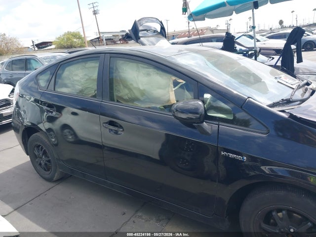 Toyota Prius Two 2015 JTDKN3DUXF0474653 Image 14