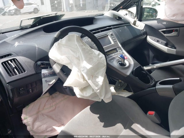 Toyota Prius Two 2015 JTDKN3DUXF0474653 Image 20