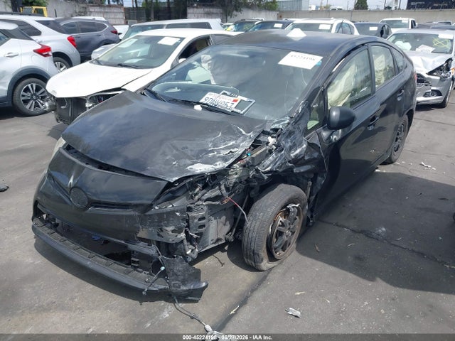 Toyota Prius Two 2015 JTDKN3DUXF0474653 Image 2