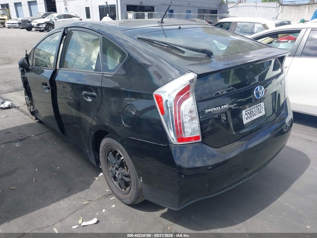 Toyota Prius Two 2015 JTDKN3DUXF0474653 Image 3
