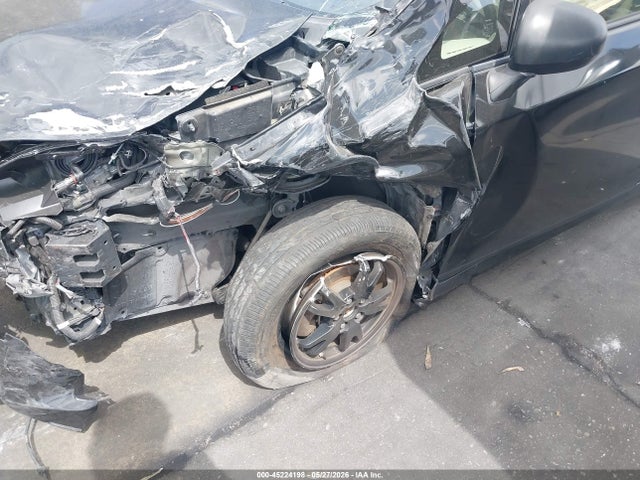 Toyota Prius Two 2015 JTDKN3DUXF0474653 Image 6