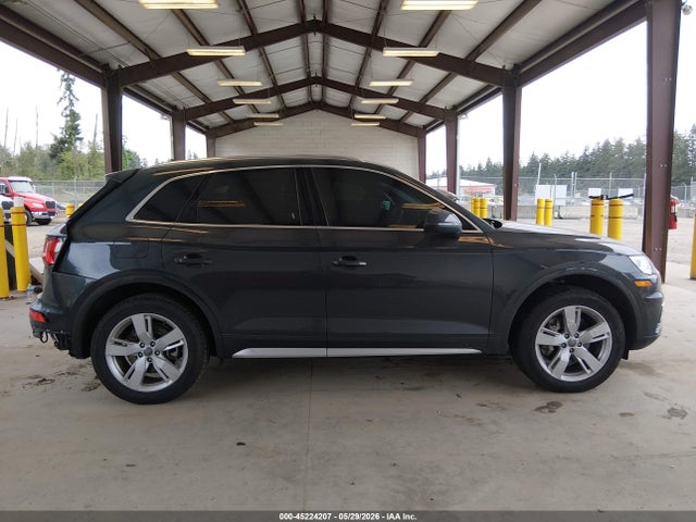WA1BNAFY2K2072011 Audi Q5 45 Premium